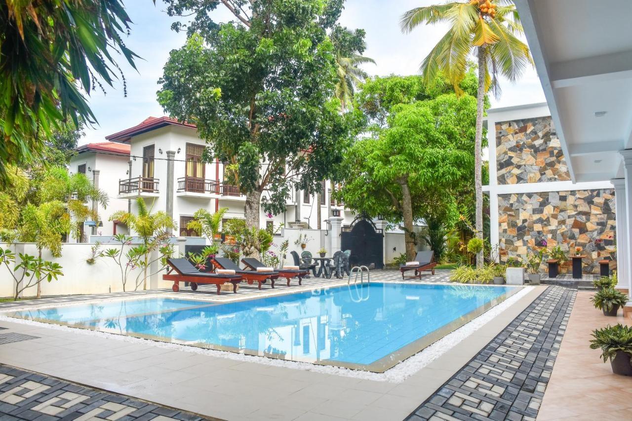 Villa De White Sambur Хиккадува Экстерьер фото