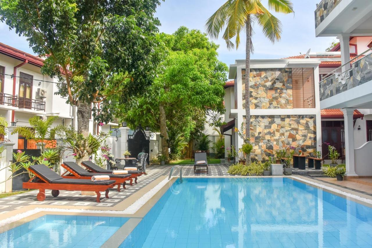 Villa De White Sambur Хиккадува Экстерьер фото
