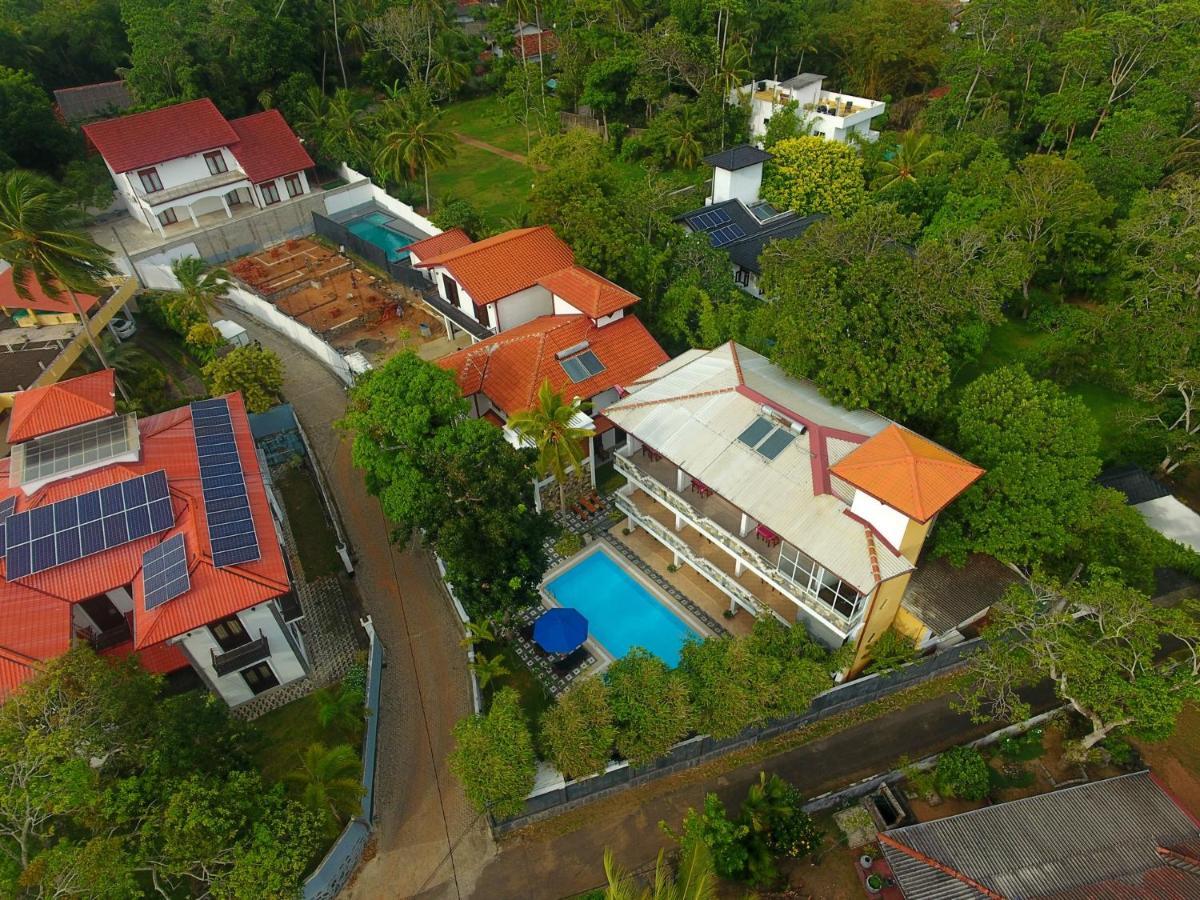 Villa De White Sambur Хиккадува Экстерьер фото